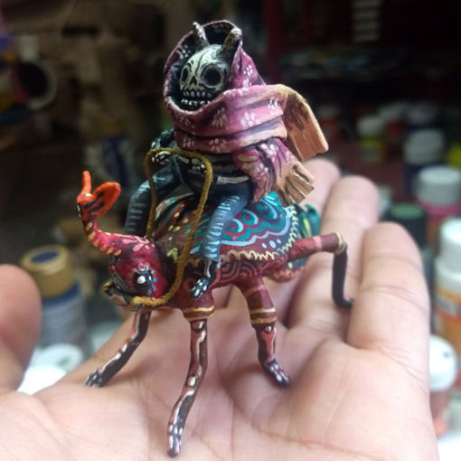 Cartoneria (Mexican Paper Mache) Isaias Alejandro Morales Delgado: Miniature Bug Tamer Alebrijes