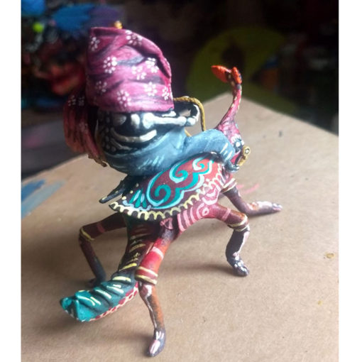 Cartoneria (Mexican Paper Mache) Isaias Alejandro Morales Delgado: Miniature Bug Tamer Alebrijes